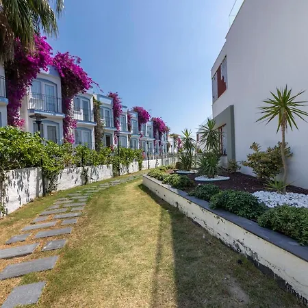 Modern Apartment Near Beach With Central Location In Bodrum * Gümbet